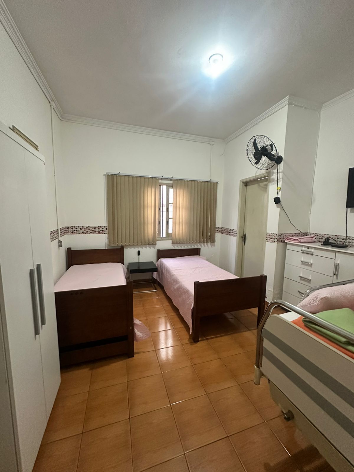 Quarto confortável da SCO MASTER